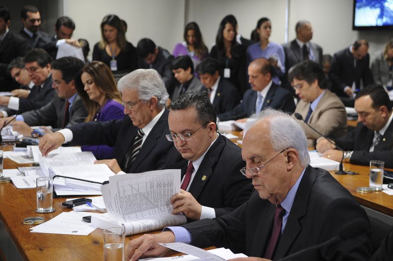 Reunião de ontem da CPMI: suposto acordo entre caciques para poupar governadores e a empreiteira Delta nacionalmente | Wilson Dias/ABr