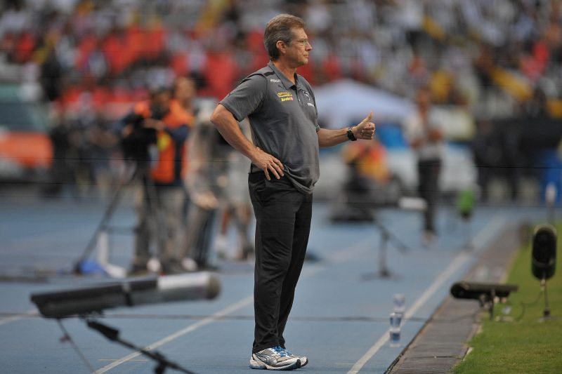 Após eliminação, Oswaldo de Oliveira diz que Botafogo precisa reagir rápido | Fernando Soutello / Agif