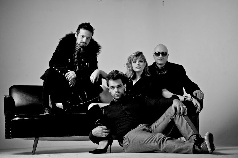 Formada em 2008, a banda ParanoiKa faz rock com sintetizadores | Divulgação