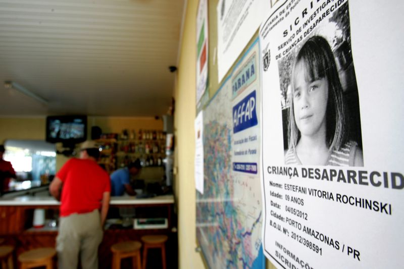 Criança sumiu há uma semana quando se dirigia ao ponto de ônibus para ir à escola: vizinho está sendo investigado | Josué Teixeira/Gazeta do Povo