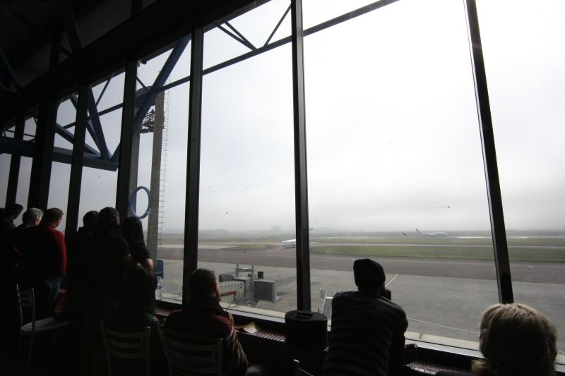 O Aeroporto Afonso Pena ficou fechado ate as 9h30 da manhã por causa da forte neblina em São Josá dos Pinhais | Aniele Nascimento / Agência de Notícias Gazeta do Povo