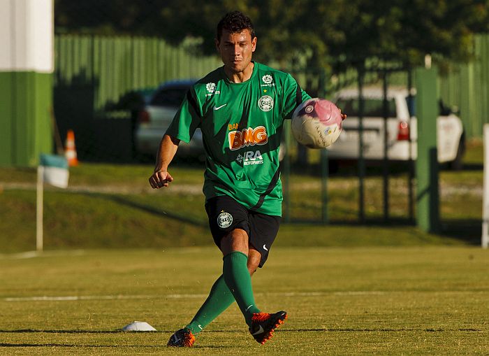 Prestes a deixar o Alto da Glória, Anderson Aquino é o maior artilheiro da história do Coritiba na Copa do Brasil | Antonio Costa / Gazeta do Povo