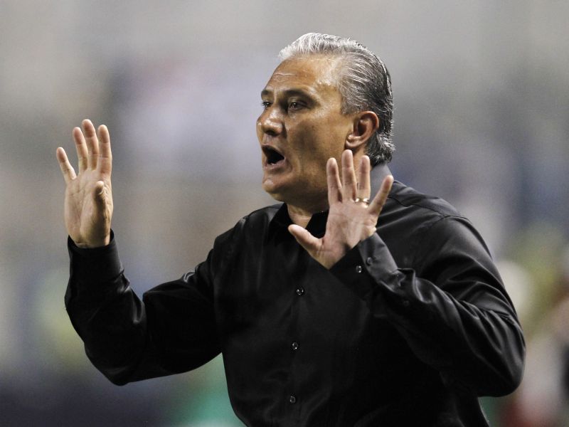Tite não gostou da atuação do árbitro na partida entre Emelec e Corinthians | Reuters