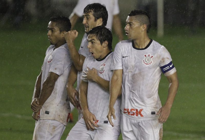 Jogadores do Corinthians preferiram não falar muito sobre a arbitragem da partida contra o Vasco | Reuters