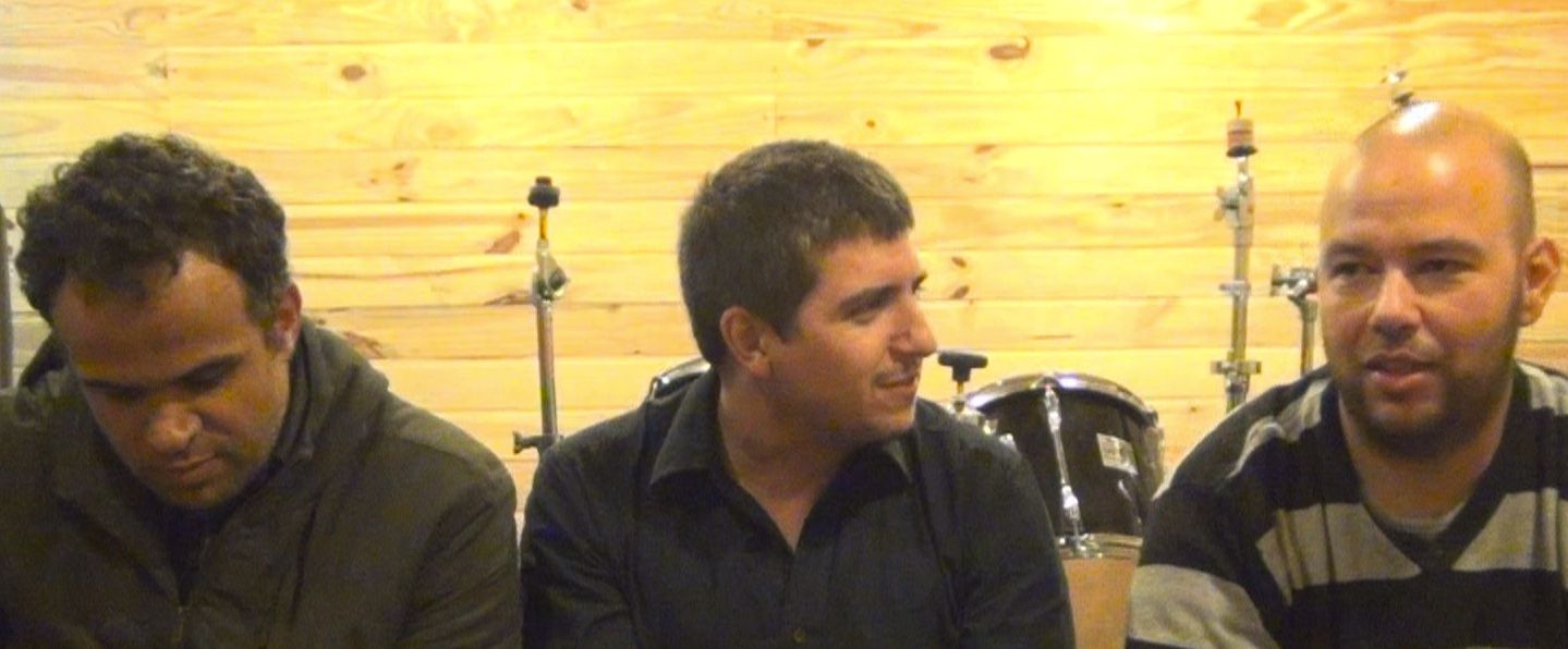 A atual formação do Magog, durante uma entrevista para o site CWB Live: Jansen, Cassiano e Raphael Virmond | Divulgação