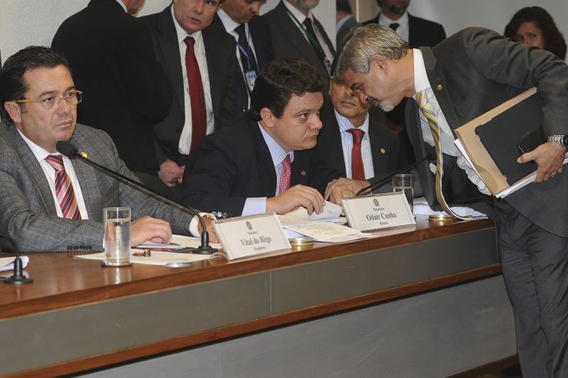 Parlamentares da CPMI decidiram mandar perguntas por escrito, mas ainda não descartam convocação | José Cruz/ABr