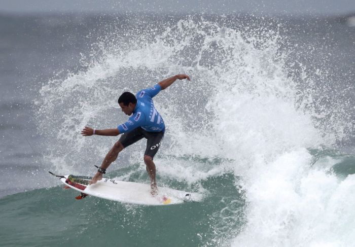 Ausência de Kelly Slater na etaca carioca do circuito mundial pode deixar Mineirinho na liderança do ranking | Reuters
