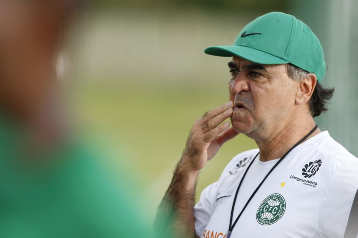 Marcelo Oliveira fará mais avaliações antes de definir o Coritiba que enfrenta o Vitória | Daniel Castellano / Gazeta do Povo