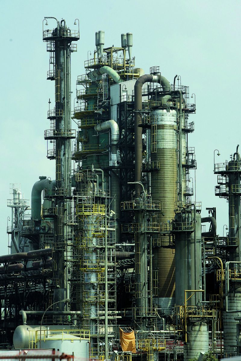 Refinaria da Petrobras em Araucária: produção de combustíveis cresceu quase 18% em março | Jonathan Campos/ Gazeta do Povo