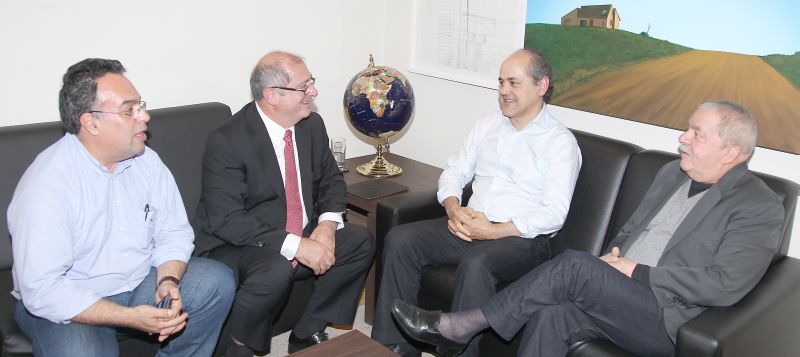 André Vargas, Paulo Bernardo, Fruet e Lula: pedetista foi apresentado ao ex-presidente | Ricardo Stuckert/Instituto Lula