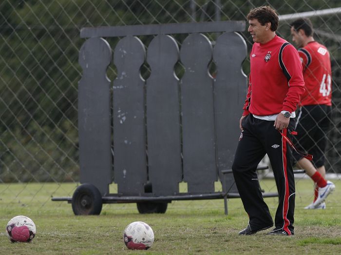 Mesmo precisando fazer gols, Carrasco quer Atlético cauteloso contra o Palmeiras | Jonathan Campos / Gazeta do Povo