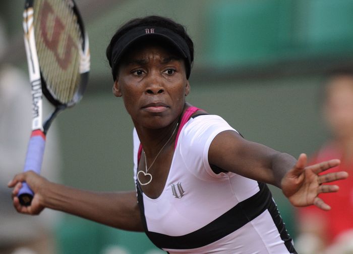 Venus Williams venceu a argentina Paula Ormachea com dificuldade na primeira partida em Paris | AFP