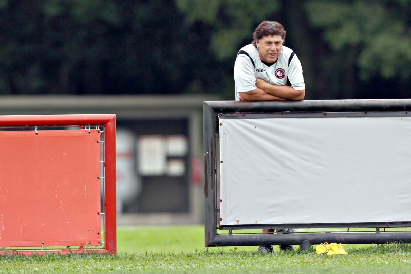 O técnico Juan Carrasco disputará o seu primeiro Brasileiro | Walter Alves/ Gazeta do Povo