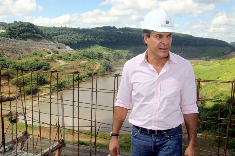 Beto Richa em Mauá, em abril: comportas abrirão na quinta | AEN