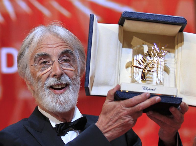 O diretor Michael Haneke recebe a Palma de Ouro no Festival de Cannes | REUTERS/Yves Herman