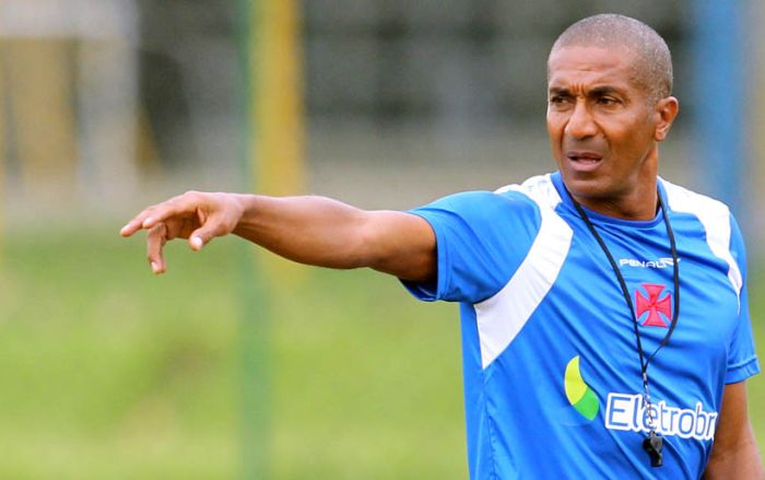 Cristóvão conta com a volta de Dedé e Eder Luis | Marcelo Sadio/vasco.com.br