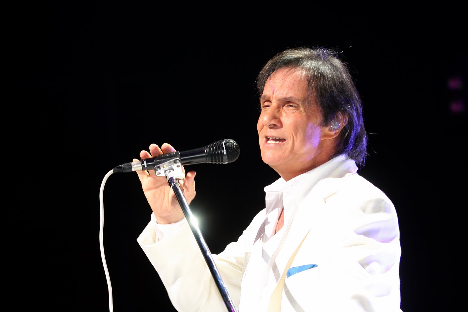 Cantor pretende gravar sucessos em espanhol | Divulgação