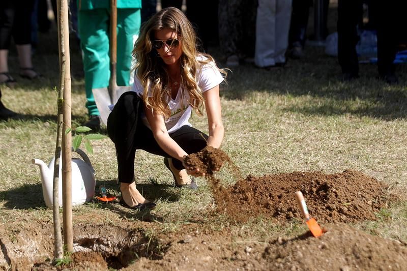 A modelo Gisele Bündchen é embaixadora da Boa Vontade da Organização das Nações Unidas (ONU) | EFE/Antonio Lacerda