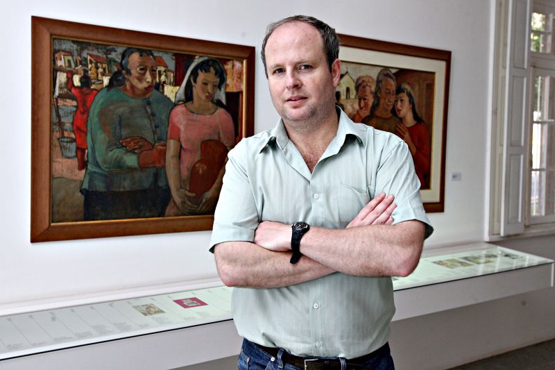 O escritor Guido Viaro é um dos autores publicados na segunda leva da editora e o anfitrião do evento de lançamento no museu que administra | Felipe Rosa/Gazeta do Povo