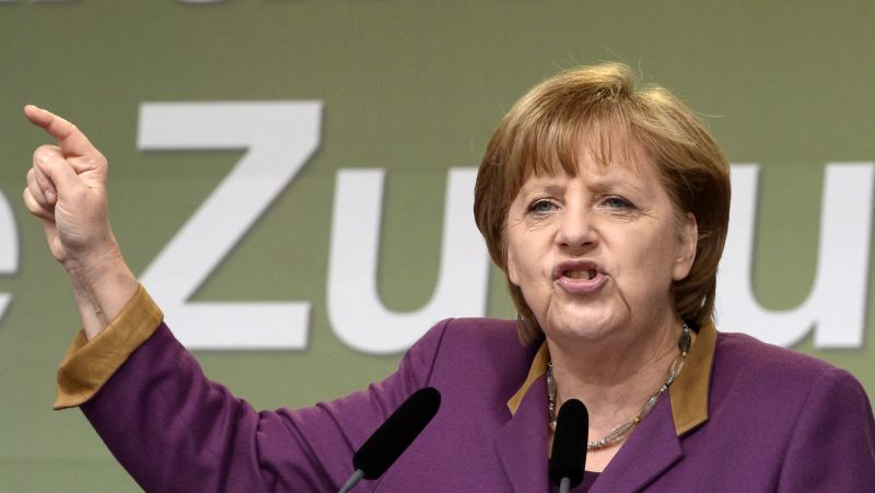 Para analistas, a Alemanha da premier Angela Merkel está cada vez mais sozinha na defesa de sua receita de austeridade | Fabian Bimmer/Reuters