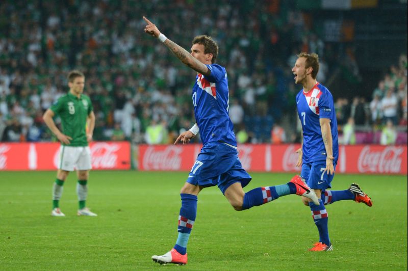 Mandzukic marcou dois gols na vitória da Croácia sobre a Irlanda | AFP