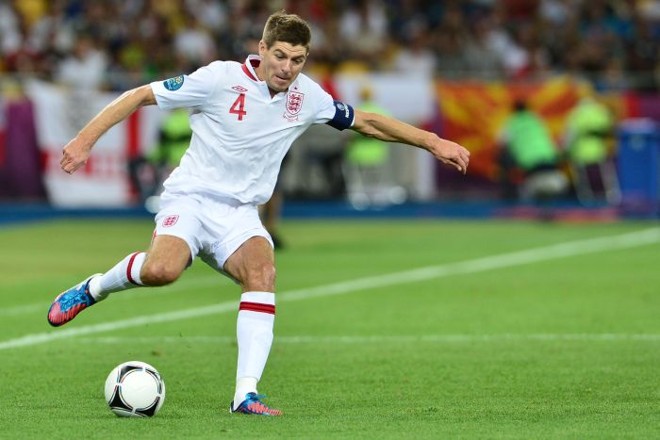 O capitão inglês Steven Gerrard | 