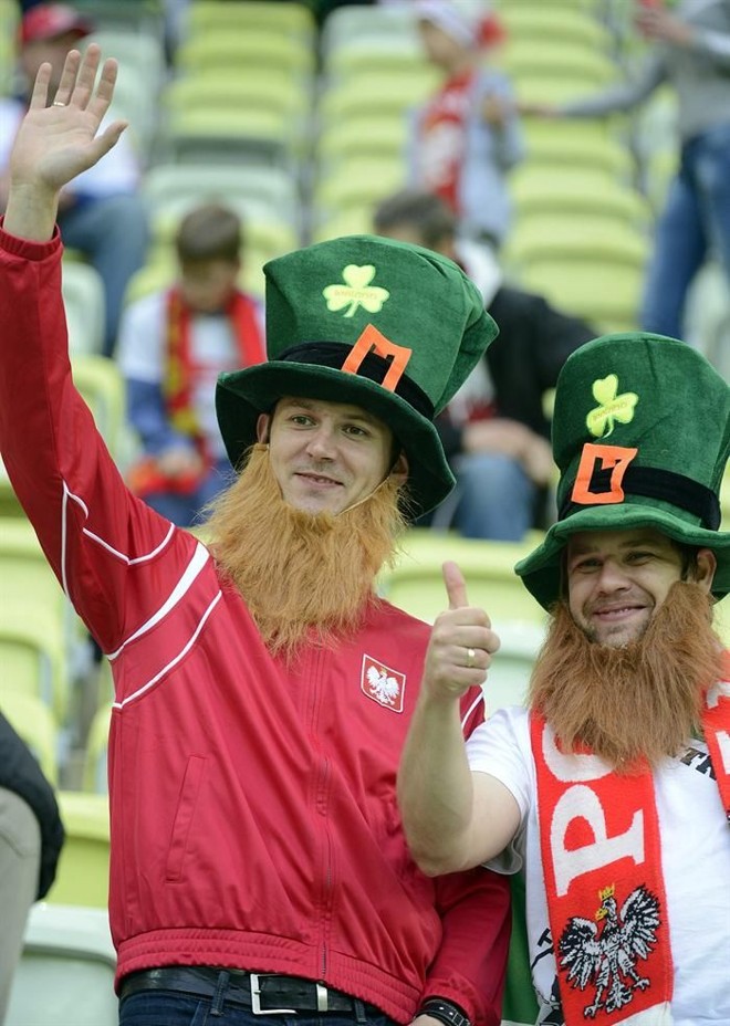 Torcida da Irlanda na partida contra a Espanha em Gdansk |