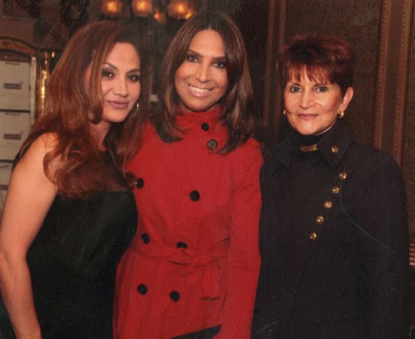 Denise Bárbara, Miriam Duda e Vânia Schrappe | Tiomkim e equipe