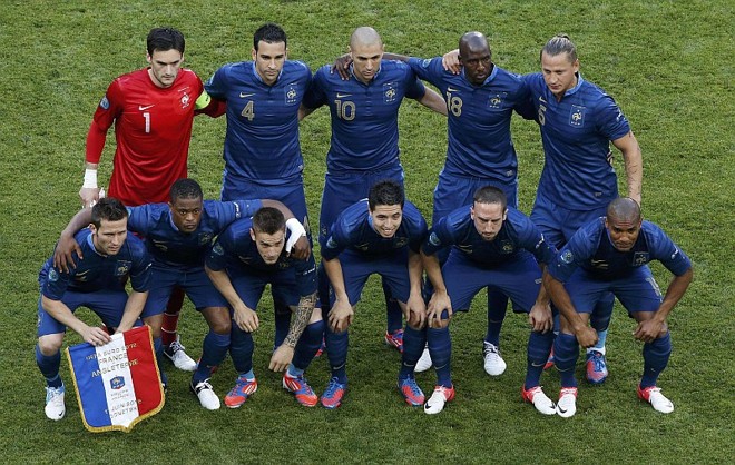 A França veio com o time completo |
