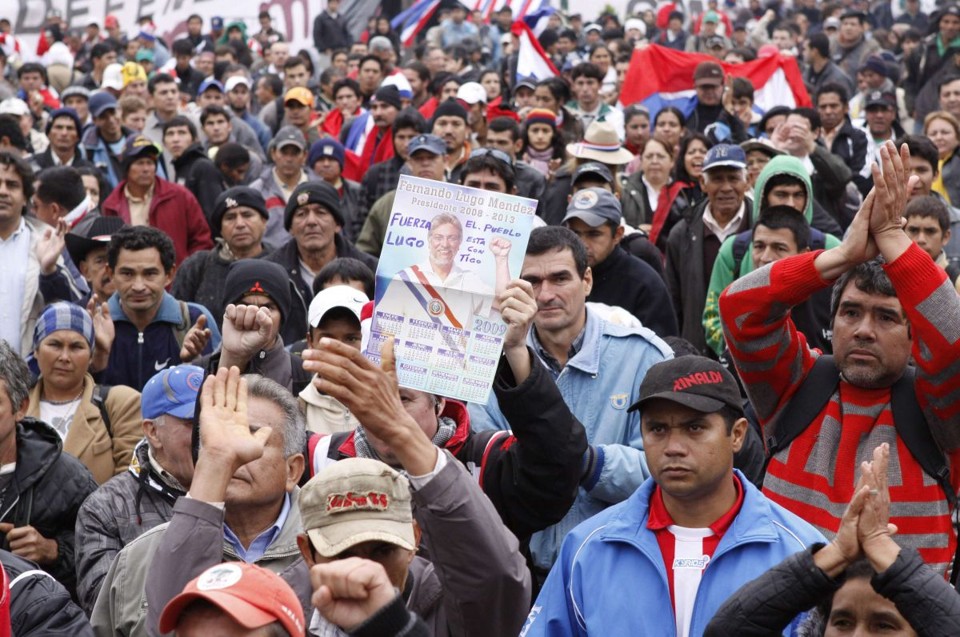 Manifestantes que defendem Lugo são formados principalmente por campesinos oriundos do interior do país | REUTERS/Mario Valdez