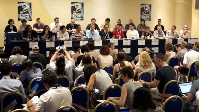 Entrevistas coletivas disputadas por jornalistas de todo o mundo |