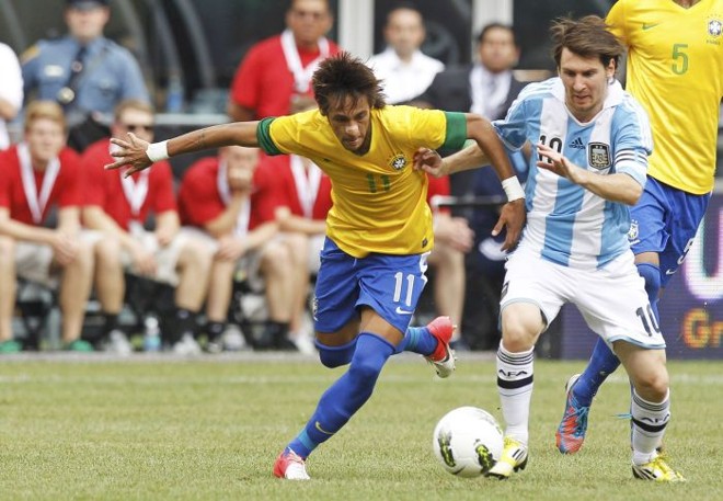 Disputa entre as estrelas Neymar e Messi | 