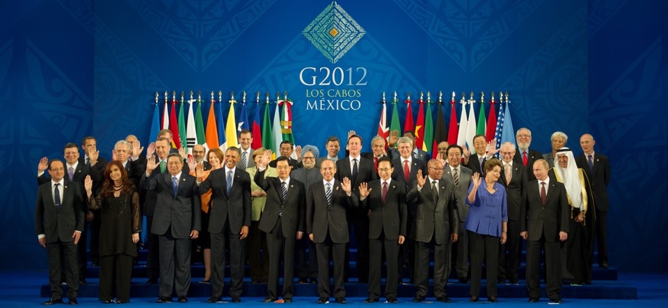 Líderes das maiores economias do planeta posam para foto final da convenção do G20 em Los Cabos, Mexico | Bertrand Langlois /AFP Photo
