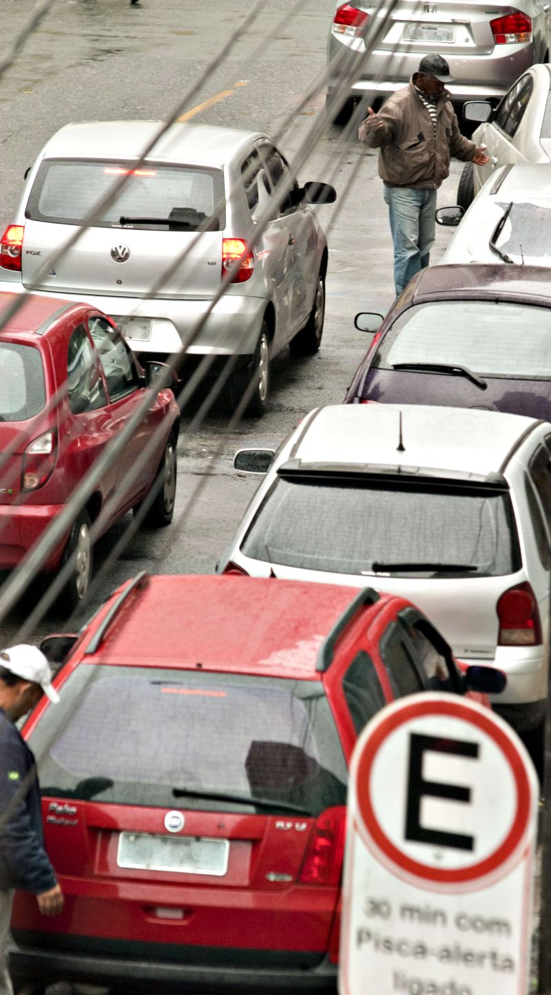 Ameaça de flanelinha pode resultar em quatro anos de cadeia | Marcelo Andrade/ Gazeta do Povo