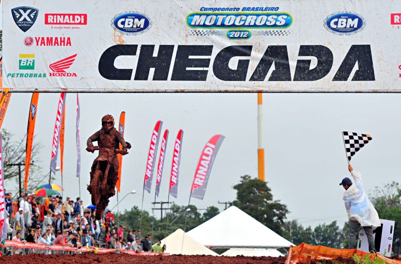Etapa do Brasileiro de Motocross foi disputada em Foz do Iguaçu | Marcos Labanca / Gazeta do Povo