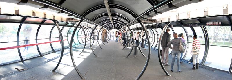 Para associação Nacional de Transportes Urbanos, redução de passageiros foi causada por aumento do poder aquisitivo da população e falta de investimentos públicos no setor | Antônio More/ Gazeta do Povo