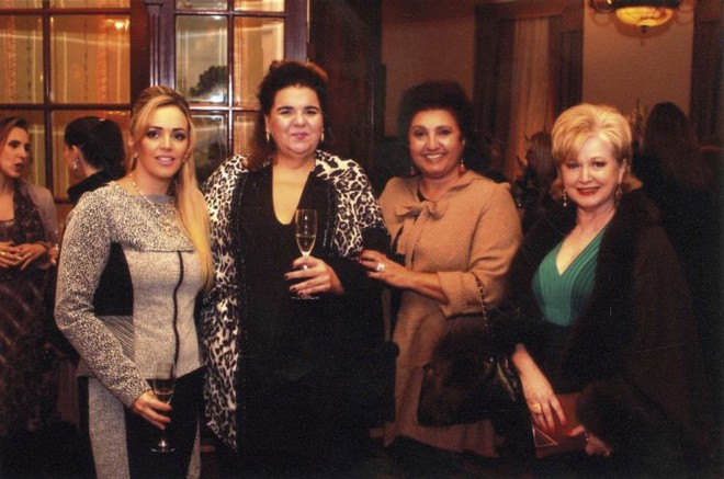 Lorena Schwartz, Teca Braga Cortes, Ana Itália Mariano e Maria Ângela Tassi |