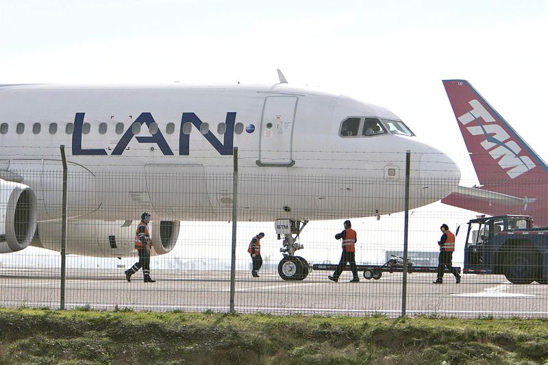 Aviões da Lan e da TAM: 3% de sobreposição | Carlos Vera/Reuters