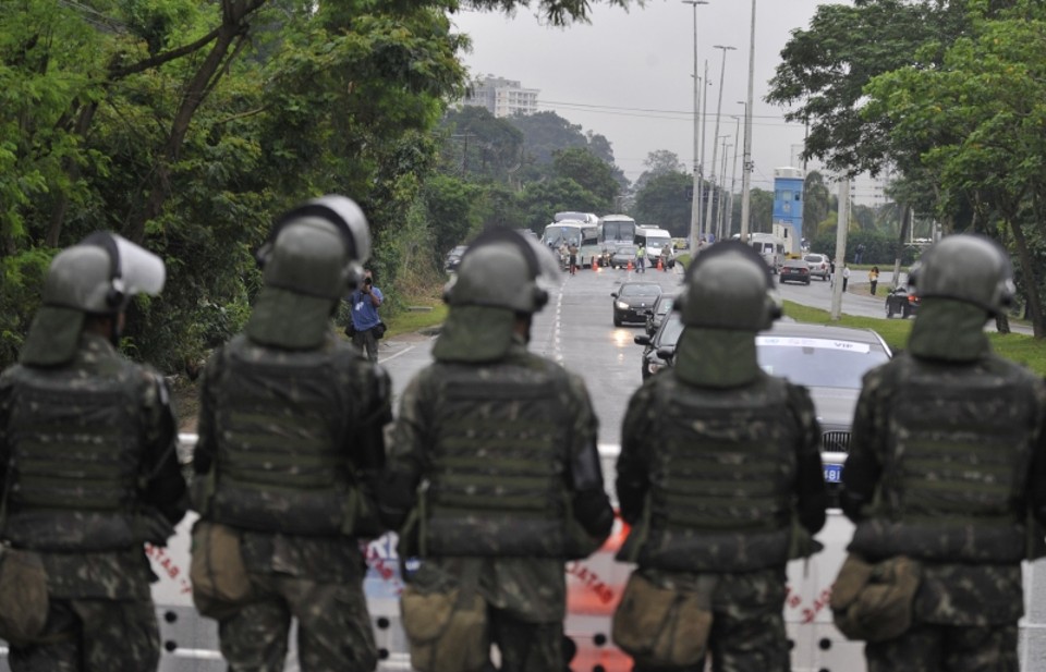 Segurança é reforçada no Riocentro e vias de acesso estão restritas devido a manifestações populares e à segurança dos chefes de Estado que participarão da abertura oficial da Rio+20 | Marcello Casal Jr./ABr