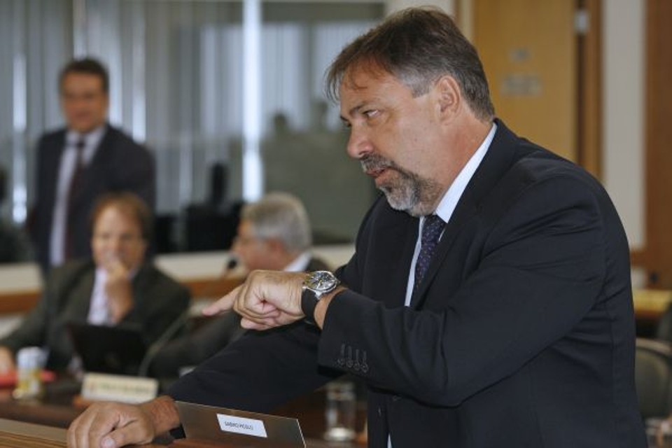 Justiça determinou bloqueio de R$ 5,9 milhões do vereador João Cláudio Derosso, da ex-mulher deleCláudia Queiroz e de outros quatro funcionários do Legislativo da capital | Antonio More/Gazeta do Povo