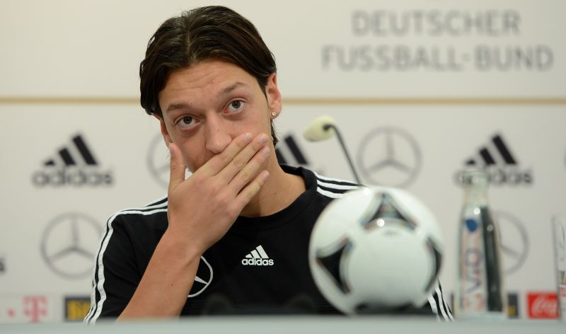 Ozil disse que se surpreendeu com desempenho da Itália na Euro | AFP