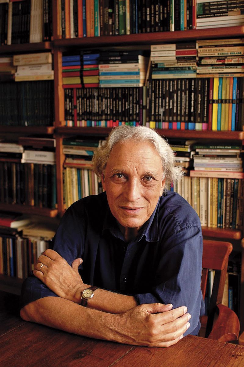 Aos 76 anos, Luiz Alfredo Garcia-Roza é maior escritor de literatura policial da atualidade | Divulgação
