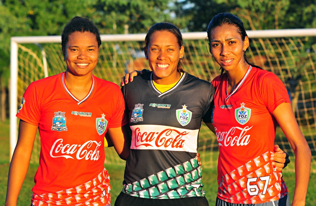 Renata, Barbara e Bruna, do Foz, vão representar a seleção nas Olimpíadas de Londres | Marcos Labanca/ Gazeta do Povo