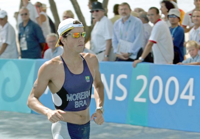 Atenas (2004): Na sua segunda participação olímpica, mesmo tento participado de um evento teste no percurso grego, focando a melhora no ciclismo, teve seu pior resultado: terminou em 41.° lugar | 