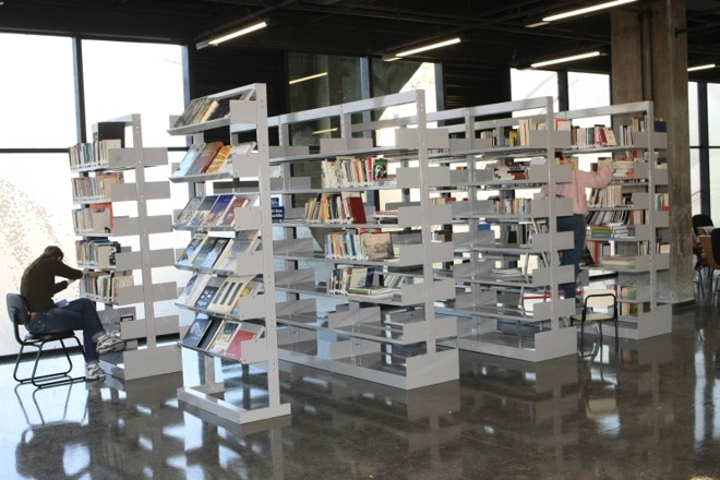 Ações literárias, como contações de histórias infantis e rodas de leitura também estão na programação | 