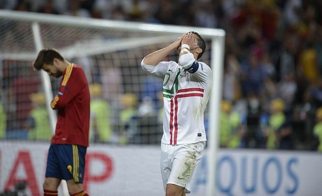 Cristiano Ronaldo lamenta oportunidade perdida contra a Espanha |