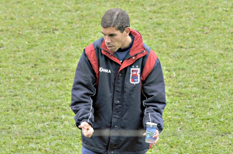 Ricardinho: time mais leve após a primeira vitória na Série B | Daniel Caron/ Gazeta do Povo