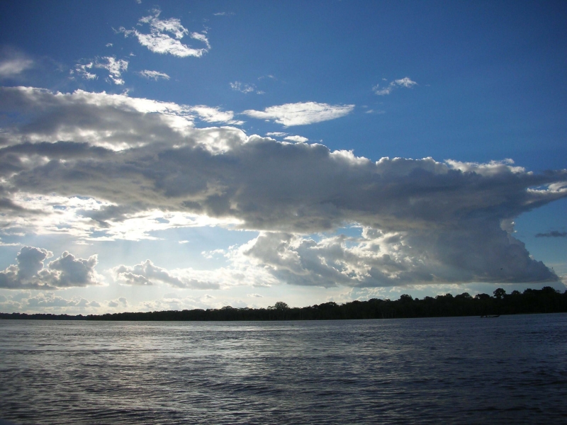 Canal principal do Rio Amazonas, perto de Tefé, no estado amazonense | Crystal McMichael/Efe