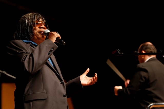 Cantor comemora 50 anos de carreira | Hugo Harada / Agência de Notícias Gazeta do Povo