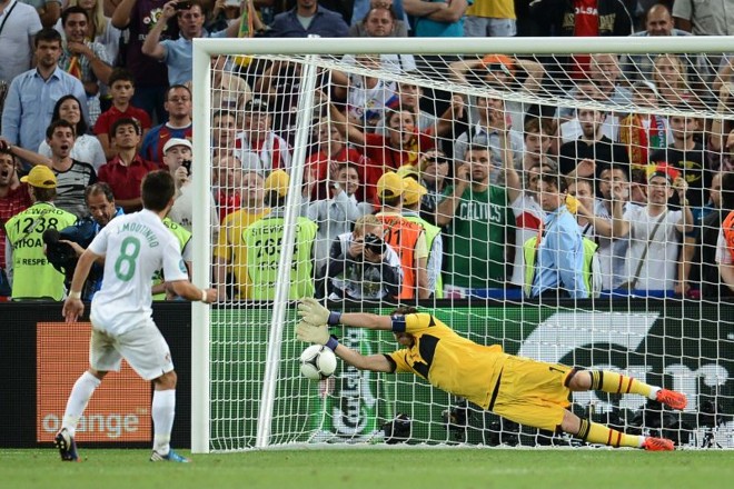 Casillas defende cobrança de João Moutinho na decisão por pênaltis |